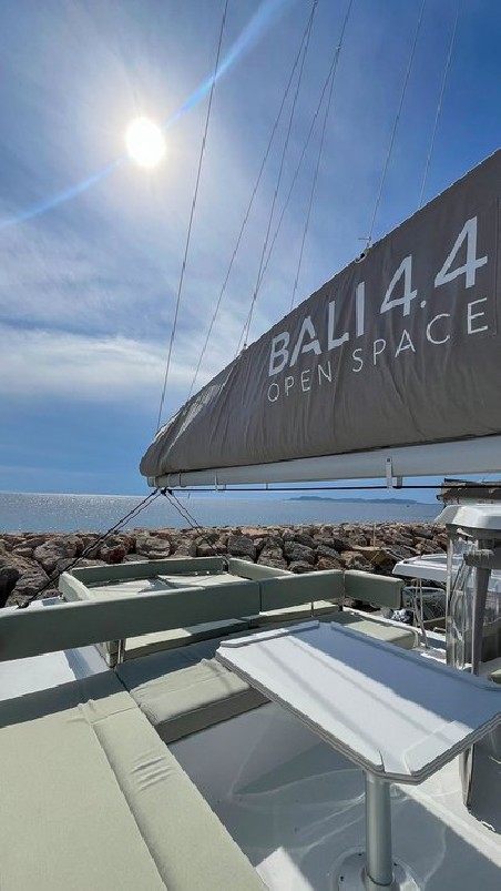 Catana Group Bali 4.4 - 3 cab. Obiwan