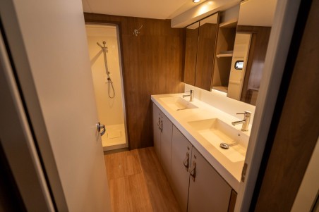 Catana Group Bali 5.4 - 6 cab. Koh I Noor