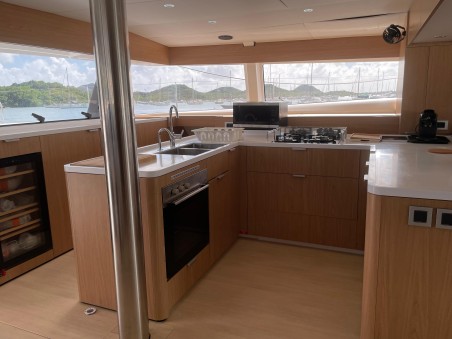 Bali 5.8 | Czarter jachtu Francja | Travelboat