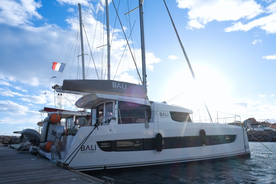 Bali Catsmart | Czarter jachtu Francja | Travelboat