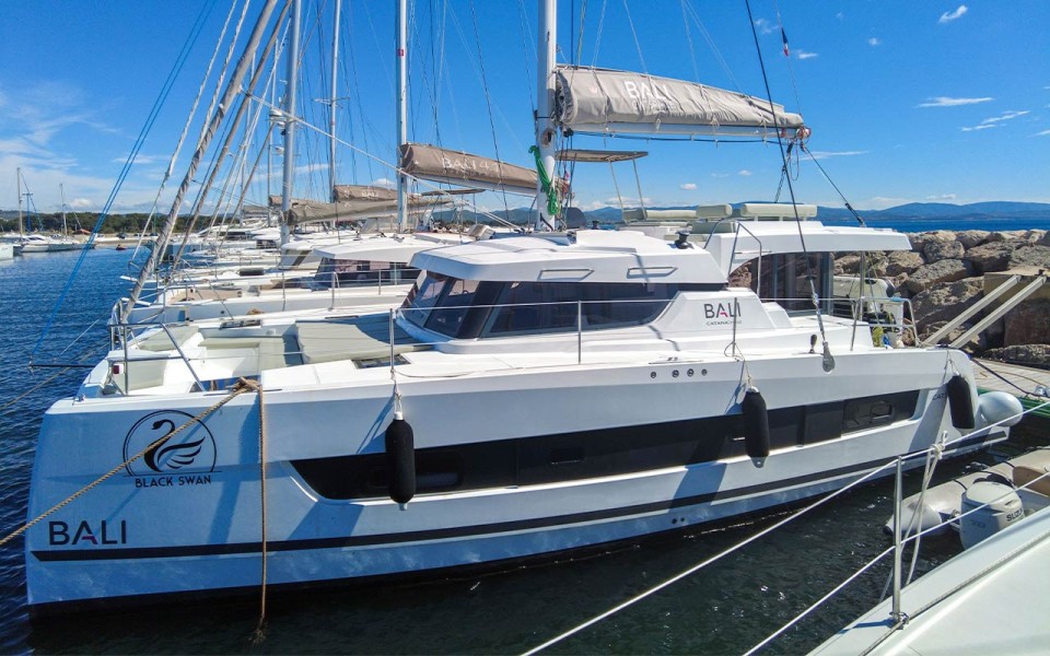 Catana Group Bali Catspace Black Swan