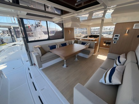 Bali Catspace OW | Czarter jachtu Francja | Travelboat