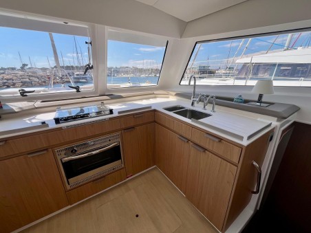 Bali Catspace OW | Czarter jachtu Francja | Travelboat