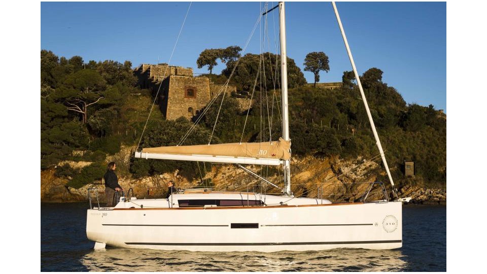 Dufour 310 GL | Yacht Charter France | Travelboat