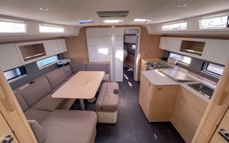 Dufour 41 | Yacht Charter France | Travelboat