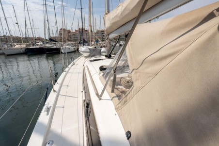 Dufour 430 | Yacht Charter France | Travelboat