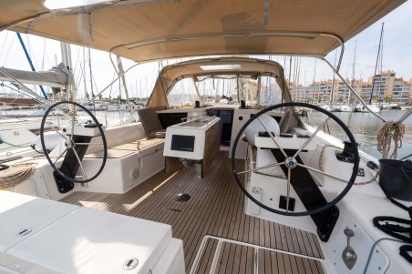 Dufour 430 | Yacht Charter France | Travelboat