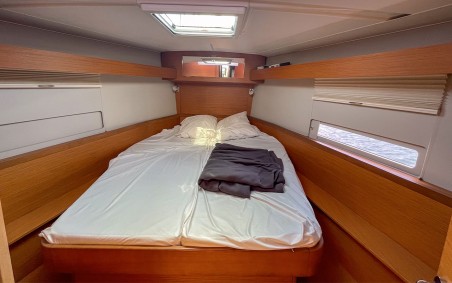 Dufour 430 | Yacht Charter France | Travelboat