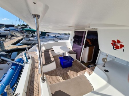 Lipari 41 | Yacht Charter Thailand | Travelboat