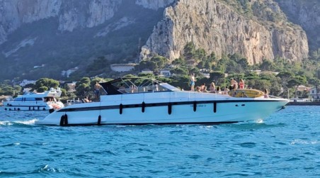 Leopard Catamarans / Robertson & Caine Leopard 23 - 3 + 1 cab. Maeva Star