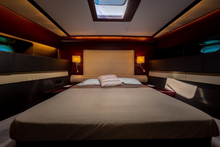 Leopard Catamarans / Robertson & Caine Leopard 23 - 3 + 1 cab. Maeva Star