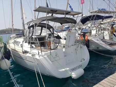 Beneteau Oceanis 34 | Yacht Charter Greece | Travelboat
