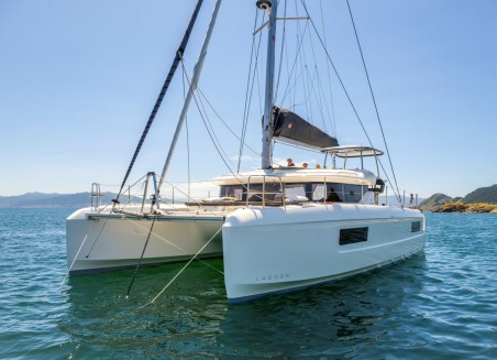 Lagoon 43 | Czarter jachtu Włochy | Travelboat