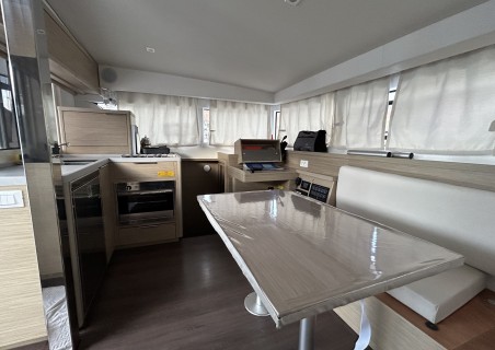 Lagoon-Bénéteau Lagoon 40 - 4 + 2 cab Sail Agena