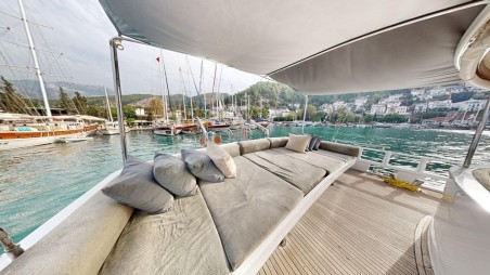 Unknown Diamond Lila Diamond Lila