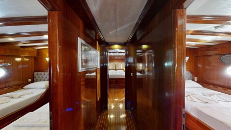 Unknown Diamond Lila Diamond Lila