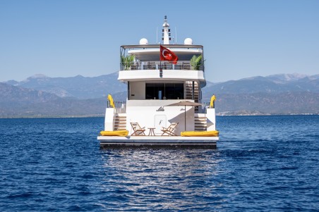 Custom Made Lila Trawler Lila Trawler