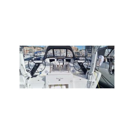 Dufour 37 3 cab. | Yacht Charter France | Travelboat