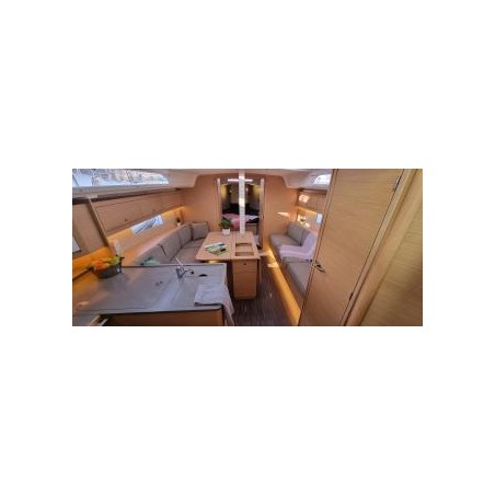 Dufour 37 3 cab. | Yacht Charter France | Travelboat
