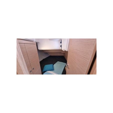 Dufour 37 3 cab. | Yacht Charter France | Travelboat