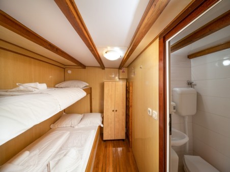 Custom Made Novi Dan Novi Dan