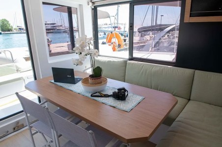 Bali Catsmart | Yacht Charter Greece | Travelboat