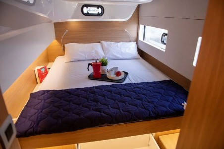 Bali Catsmart | Yacht Charter Greece | Travelboat