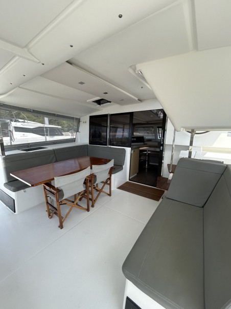 Fountaine Pajot Fountaine Pajot Lucia 40 - 4 cab. Go Earth I
