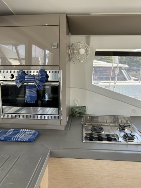 Fountaine Pajot Fountaine Pajot Lucia 40 - 4 cab. Go Earth I