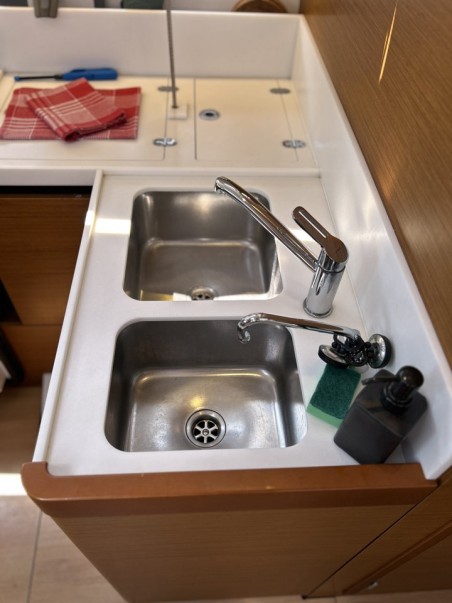 Jeanneau Sun Odyssey 440 - 4 cab. Ares