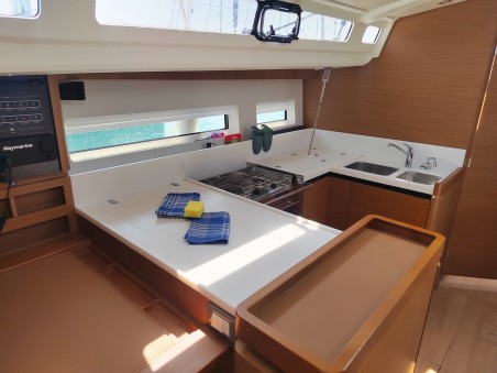 Jeanneau Sun Odyssey 440 - 4 cab. Leona