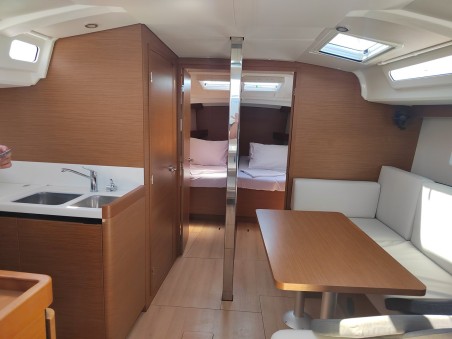 Jeanneau Sun Odyssey 440 - 4 cab. Leona