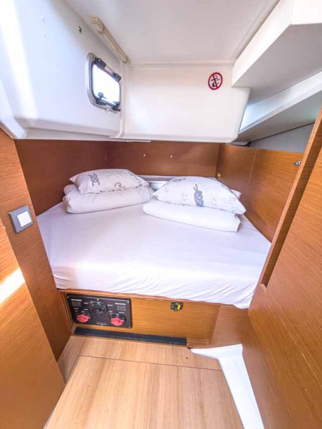 Jeanneau Sun Odyssey 440 - 4 cab. Sigma Kiss