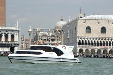 Houseboat Holidays Italia S.R.L. Minuetto 6 01