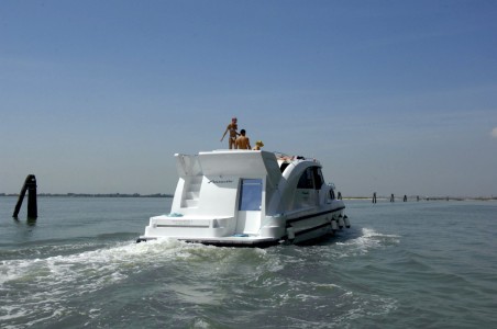 Houseboat Holidays Italia S.R.L. Minuetto 6 01