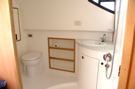 Houseboat Holidays Italia S.R.L. Minuetto 6 01