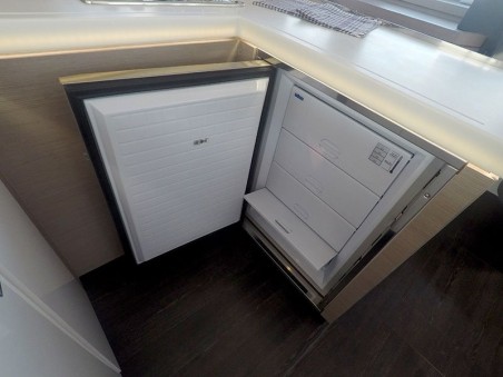 Fountaine Pajot Fountaine Pajot Astrea 42 - 4 + 2 cab. Imagine