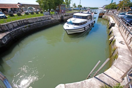 Minuetto 6 | Yacht Charter Italy | Travelboat