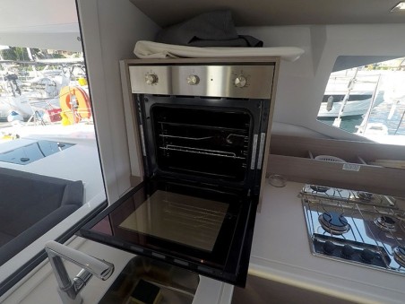 Fountaine Pajot Fountaine Pajot Astrea 42 - 4 + 2 cab. Imagine