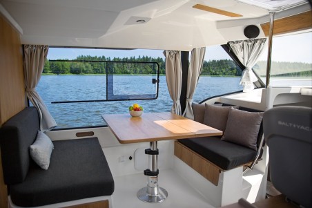 Balt Yacht Sun Camper 35 14