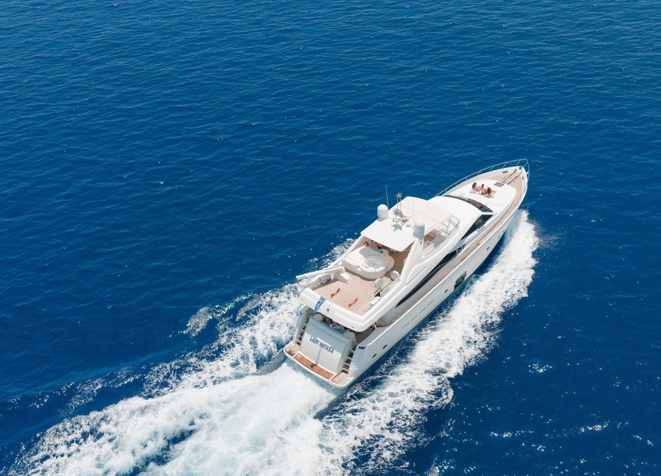 Ferretti Yachts 830 | Czarter jachtu Grecja | Travelboat