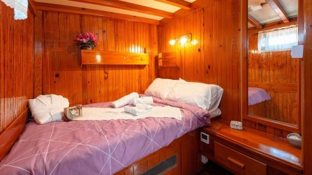 Custom Made Sv. Donat Sv. Donat