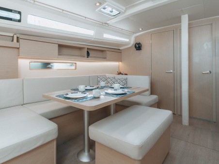 Bénéteau Oceanis 40.1 Neda