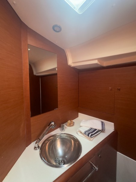 Jeanneau Sun Odyssey 419 - 3 cab. Anerada