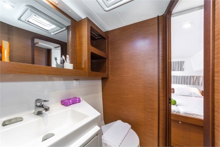 Lagoon-Bénéteau Lagoon 42 - 4 + 1 cab. Marina III