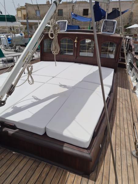 Goletta 20 | Yacht Charter Italy | Travelboat