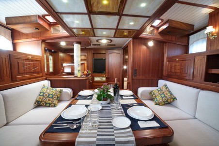 Goletta 20 | Yacht Charter Italy | Travelboat