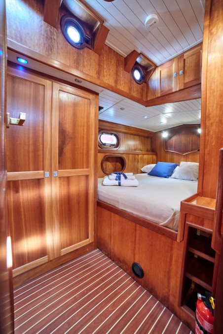 Goletta 20 | Yacht Charter Italy | Travelboat
