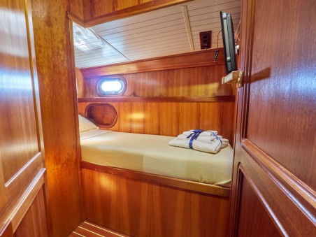 Goletta 20 | Yacht Charter Italy | Travelboat