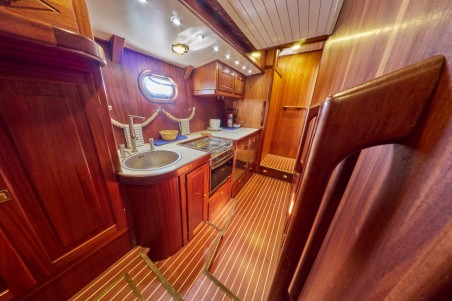 Goletta 20 | Yacht Charter Italy | Travelboat